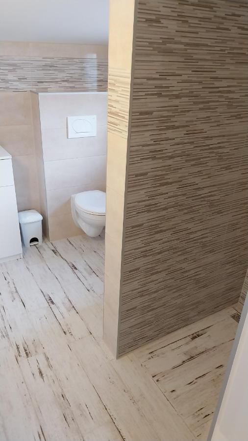 Jan 4 Apartment Пула Екстериор снимка